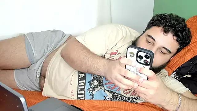 teddy_alan from StripChat