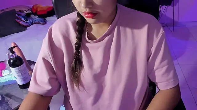 TEE_DIRTY_SQUIRT from StripChat