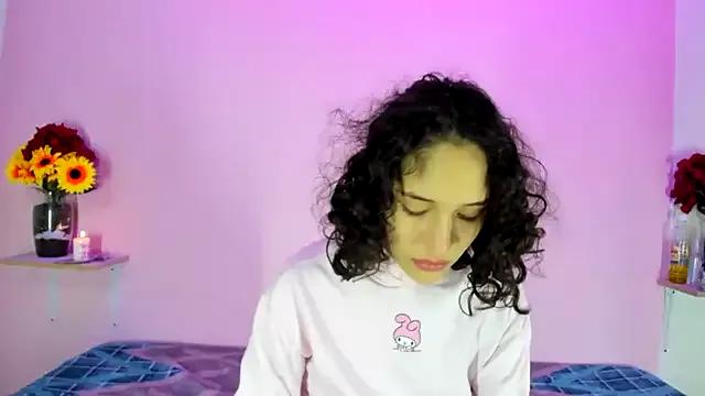 TeensNews18 from StripChat is Freechat