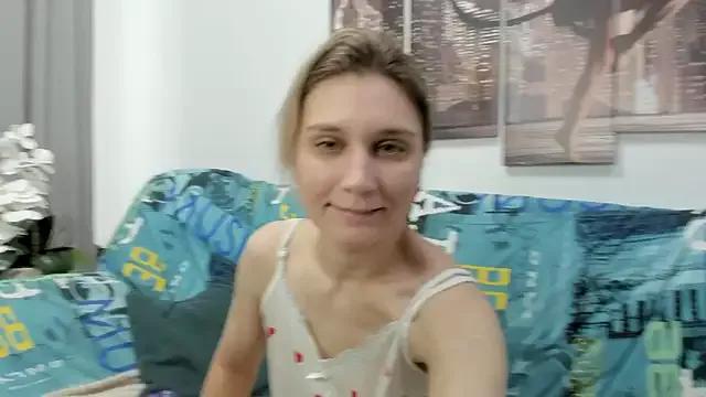 Tenderly_Sophie from StripChat is Freechat