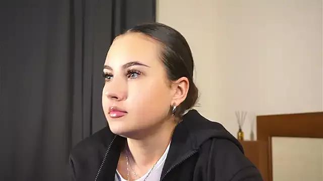 TerisaPurdy from StripChat is Freechat