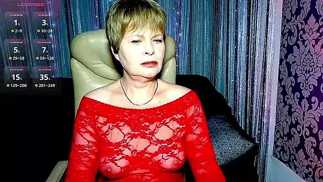 Tess_Terners from StripChat