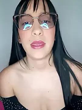 Thaamara_09 from StripChat