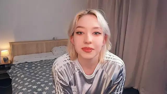 TheaHickory webcams show profile image 