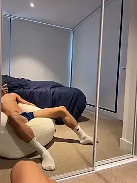 TheDomTop webcams show profile image 