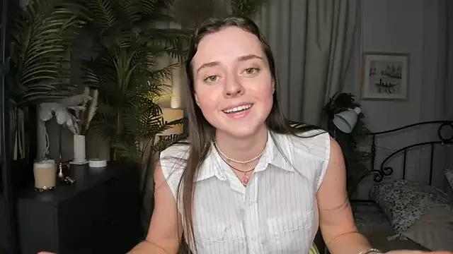 ThelmaJusto from StripChat is Freechat