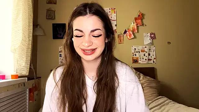 TheRealAnna from StripChat is Freechat