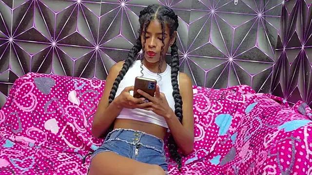 thianahorny from StripChat is Freechat