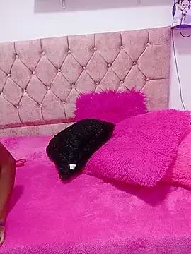 thianahorny from StripChat is Freechat