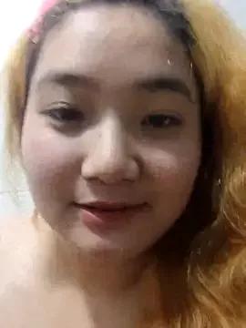 Thuyduong031104 webcams show profile image 