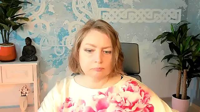 TiffanyBrauny from StripChat