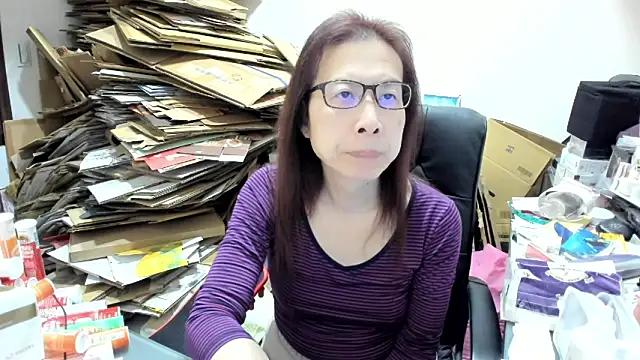 TiffanyC_4772 from StripChat