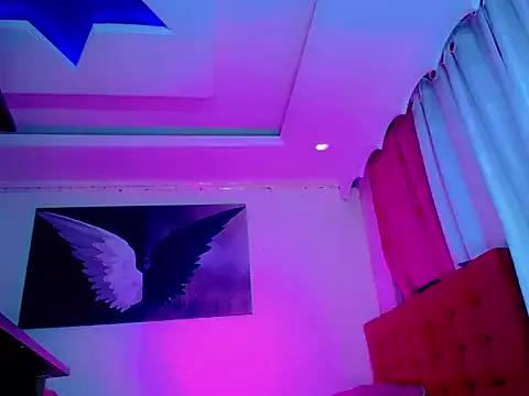 TiffanyMackensyy from StripChat is Freechat