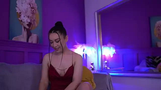 TiffanyVoss from StripChat is Freechat