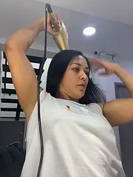 TiffanyyLam from StripChat