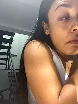 TiffanyyLam from StripChat