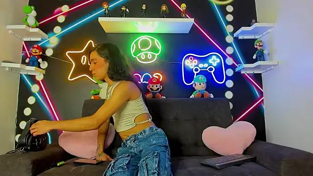 TiffValentinee_ from StripChat