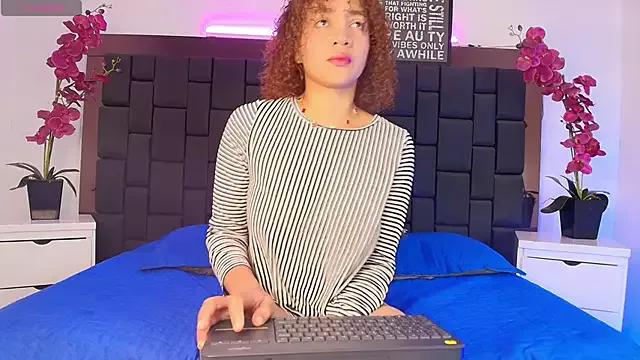 Tina_Heartt from StripChat is Freechat