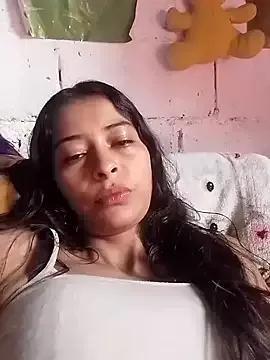 Tinaa18Love webcams show profile image 