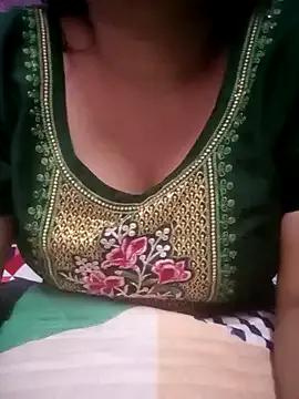 TINASONI from StripChat is Freechat