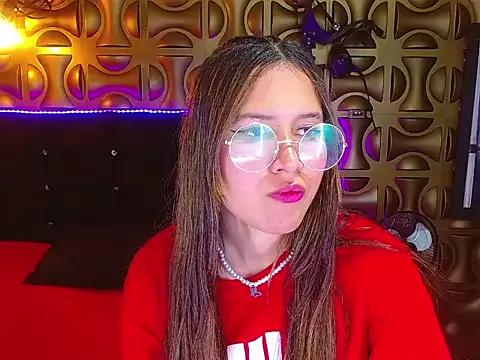 tinibunny from StripChat is Freechat