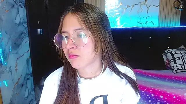 tinibunny from StripChat is Freechat