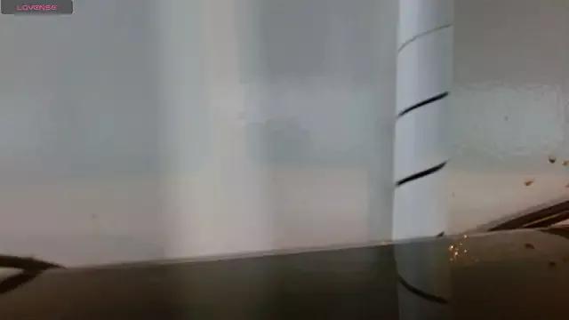 tinisweet from StripChat