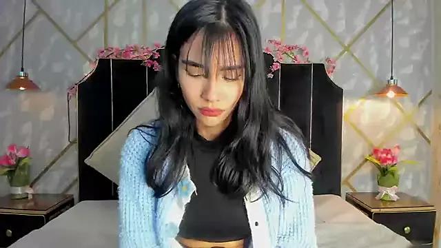TinnyEngel from StripChat is Freechat