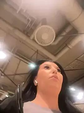 Tisha_Busty from StripChat is Freechat