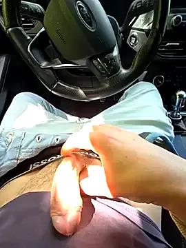 Titanhoott from StripChat