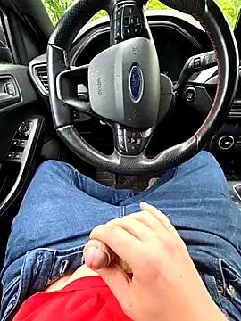 Titanhoott from StripChat