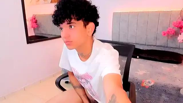 todoroki_g from StripChat