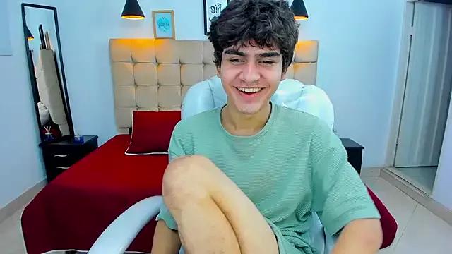 Tommy18__ from StripChat