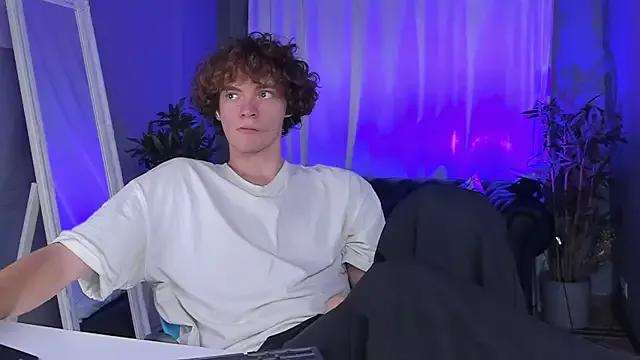 Tommy_Jamm from StripChat