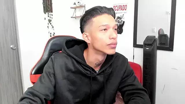 TommyGun_22 from StripChat