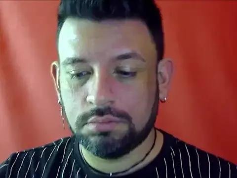 tonyglams from StripChat is Freechat