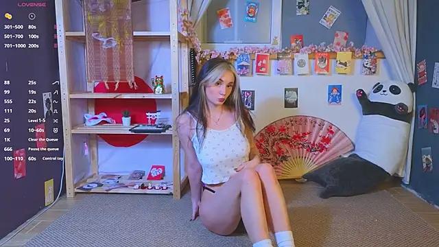 too_sexxxy from StripChat