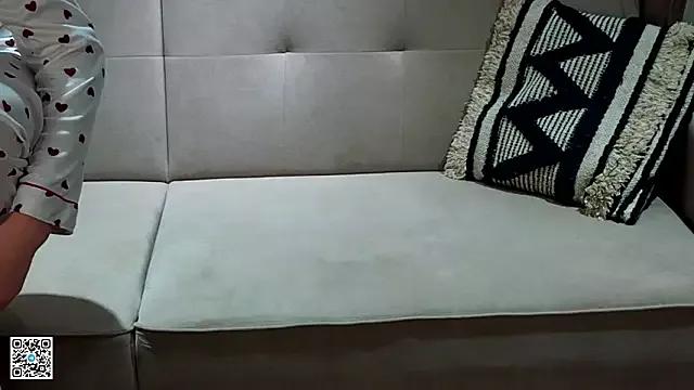 TovaNicometo from StripChat is Freechat