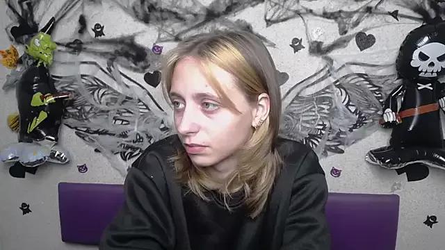 Dirty chat webcam: explore liveshows with versed models, from laying bare to fetishes, in a variety of sexy free adult webcams.