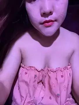 Trang-cute18 from StripChat is Freechat