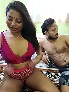 Photos of Trending_Couple from StripChat is Freechat