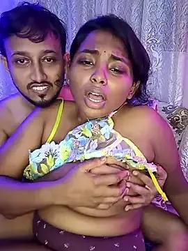 Photos of Trending_Couple from StripChat is Freechat