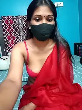 Triha_18 webcams show profile image 