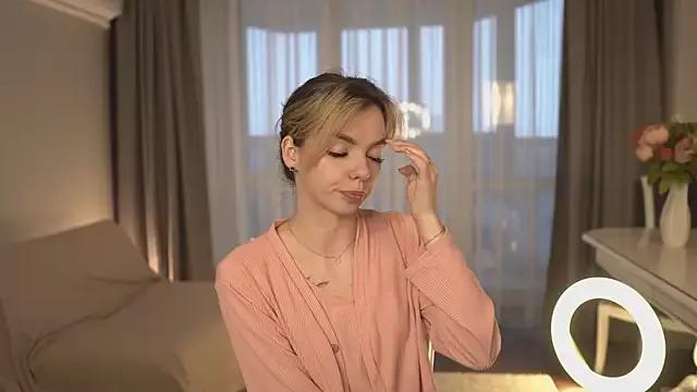 TrudyCarey from StripChat is Freechat