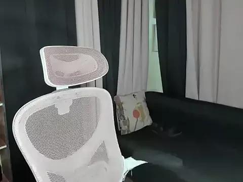 TsUncutMegan from StripChat is Freechat