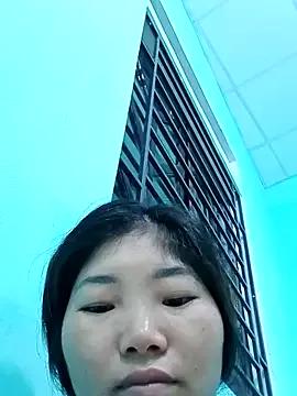 Tuyetmi webcams show profile image 