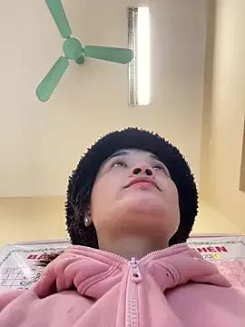 tuyyei_gjg from StripChat