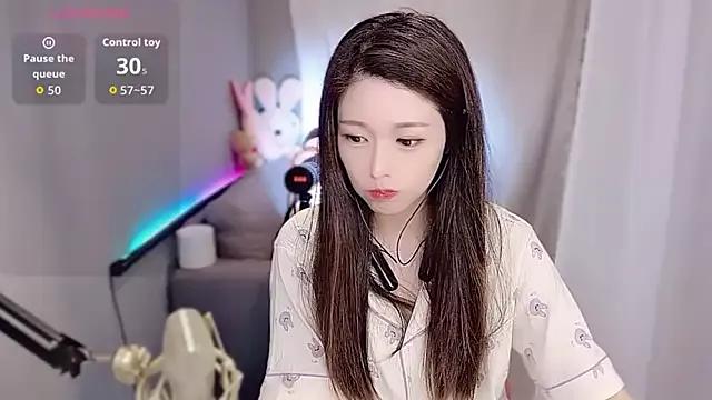 Tw_Sexynn from StripChat is Freechat