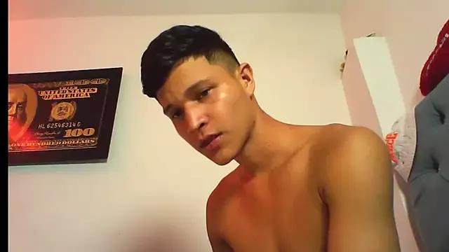 Twinkcock22 from StripChat is Freechat