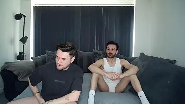 twotwinkhusbandss from StripChat